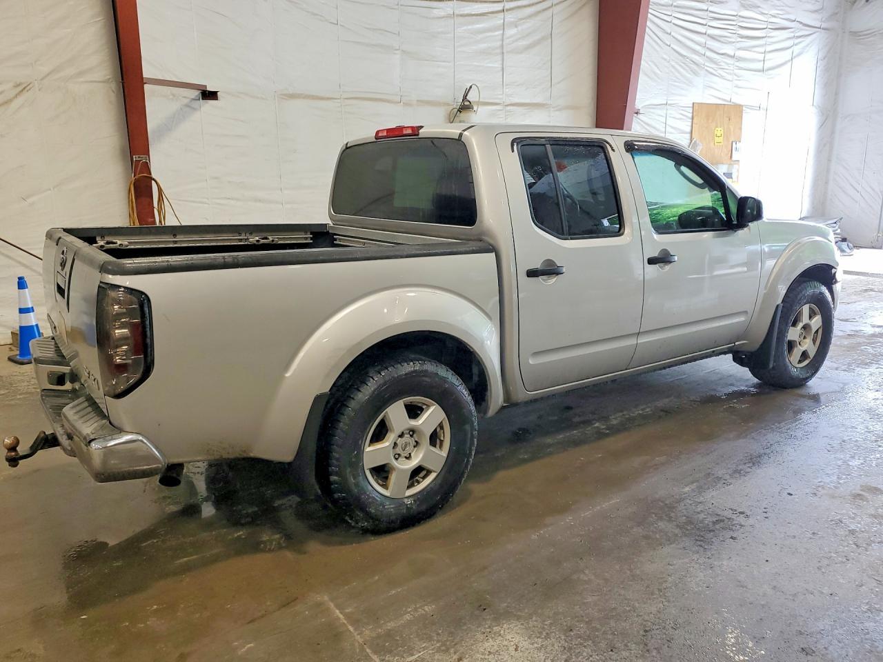 2006 Nissan Frontier Se - Фото 3