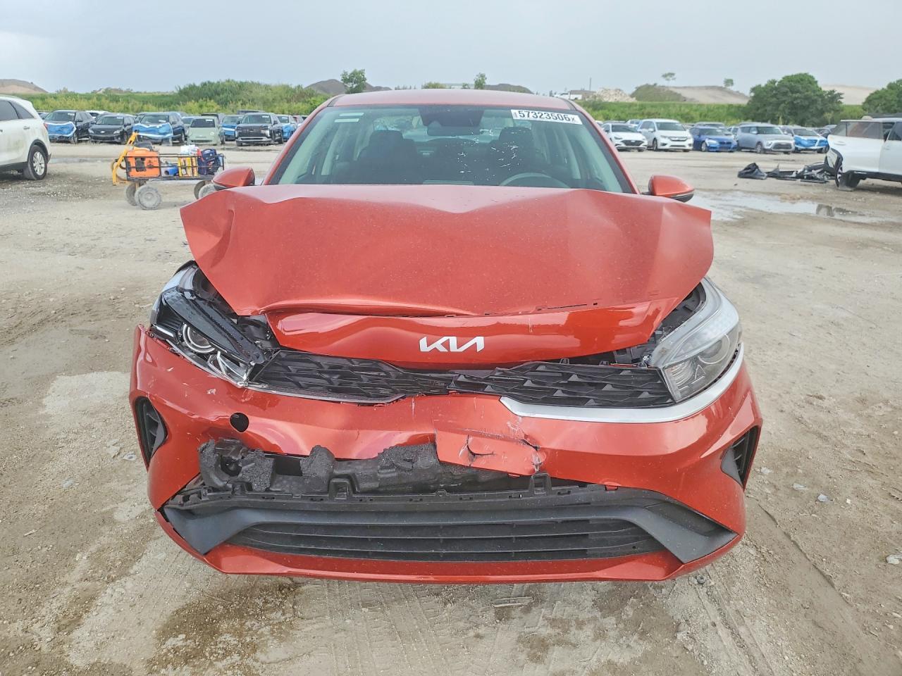 2023 Kia Forte Lxs - Image 5