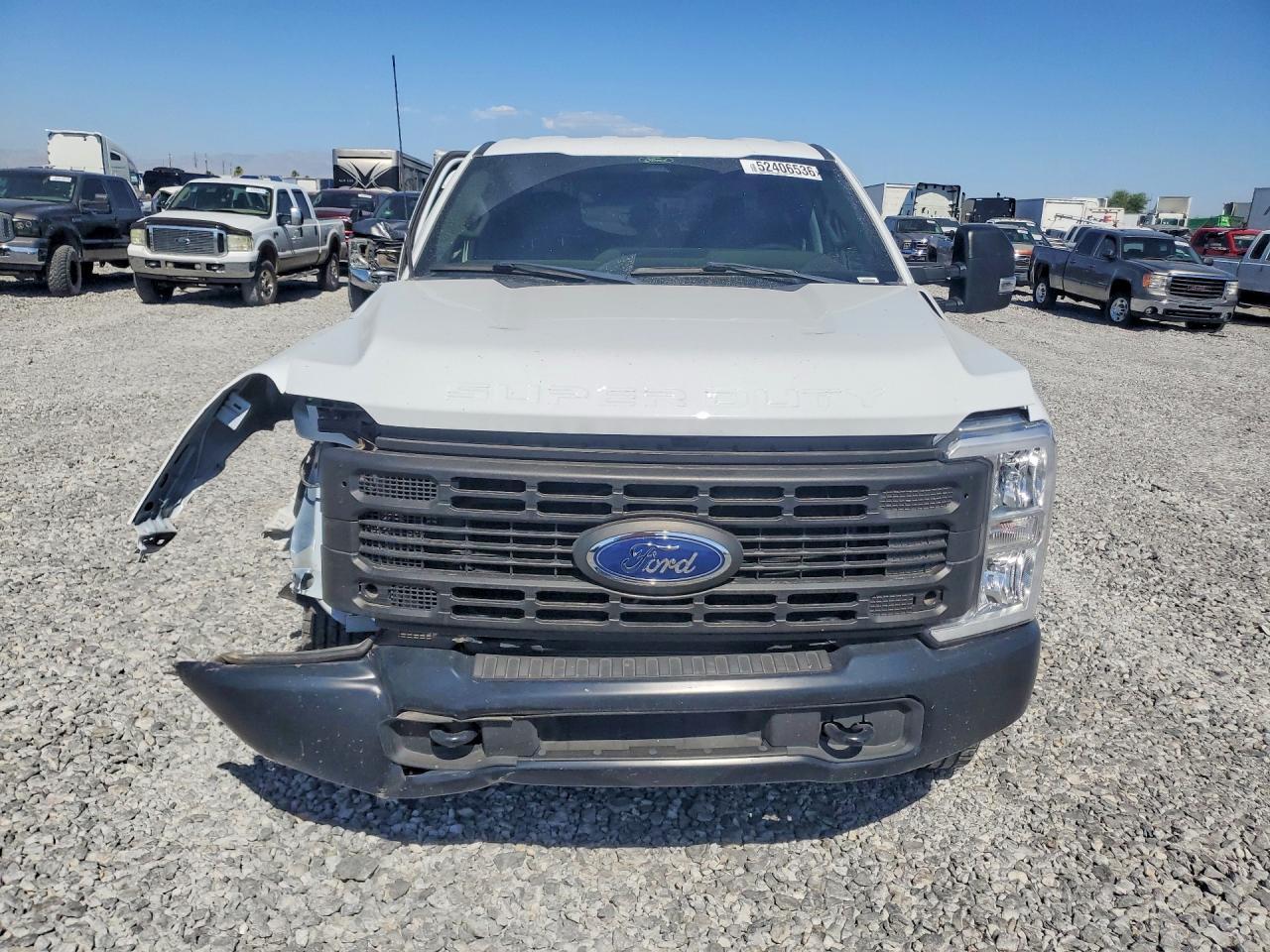 2024 Ford F250 Super Duty - Фото 5