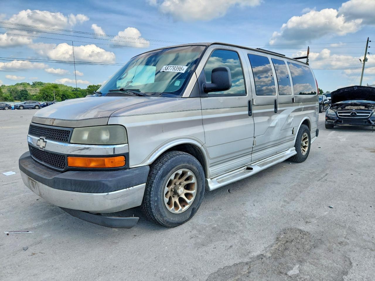 2004 Chevrolet Express Rv - Image 2