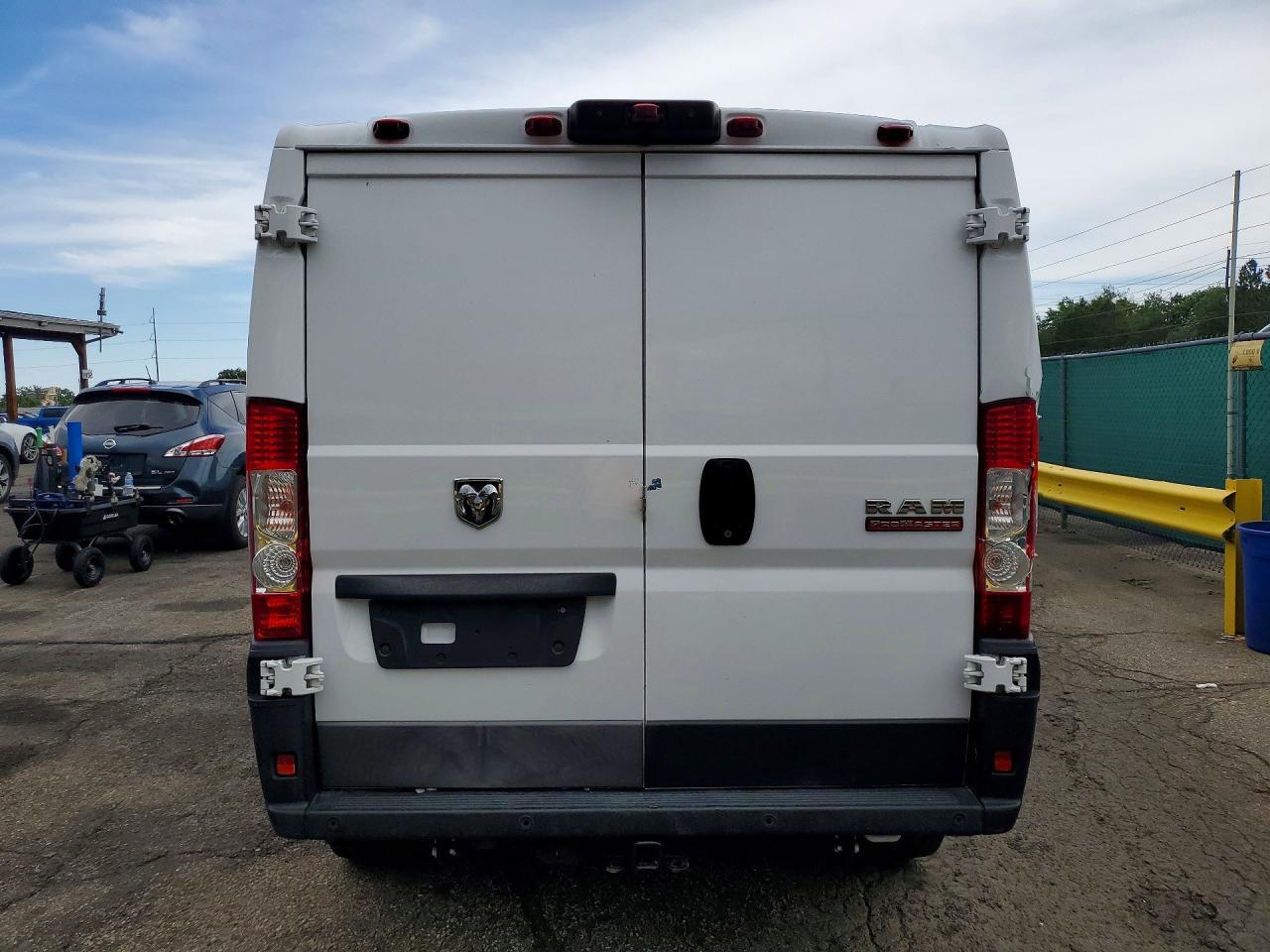 2021 Ram Promaster 1500 Delivery Van - Фото 6
