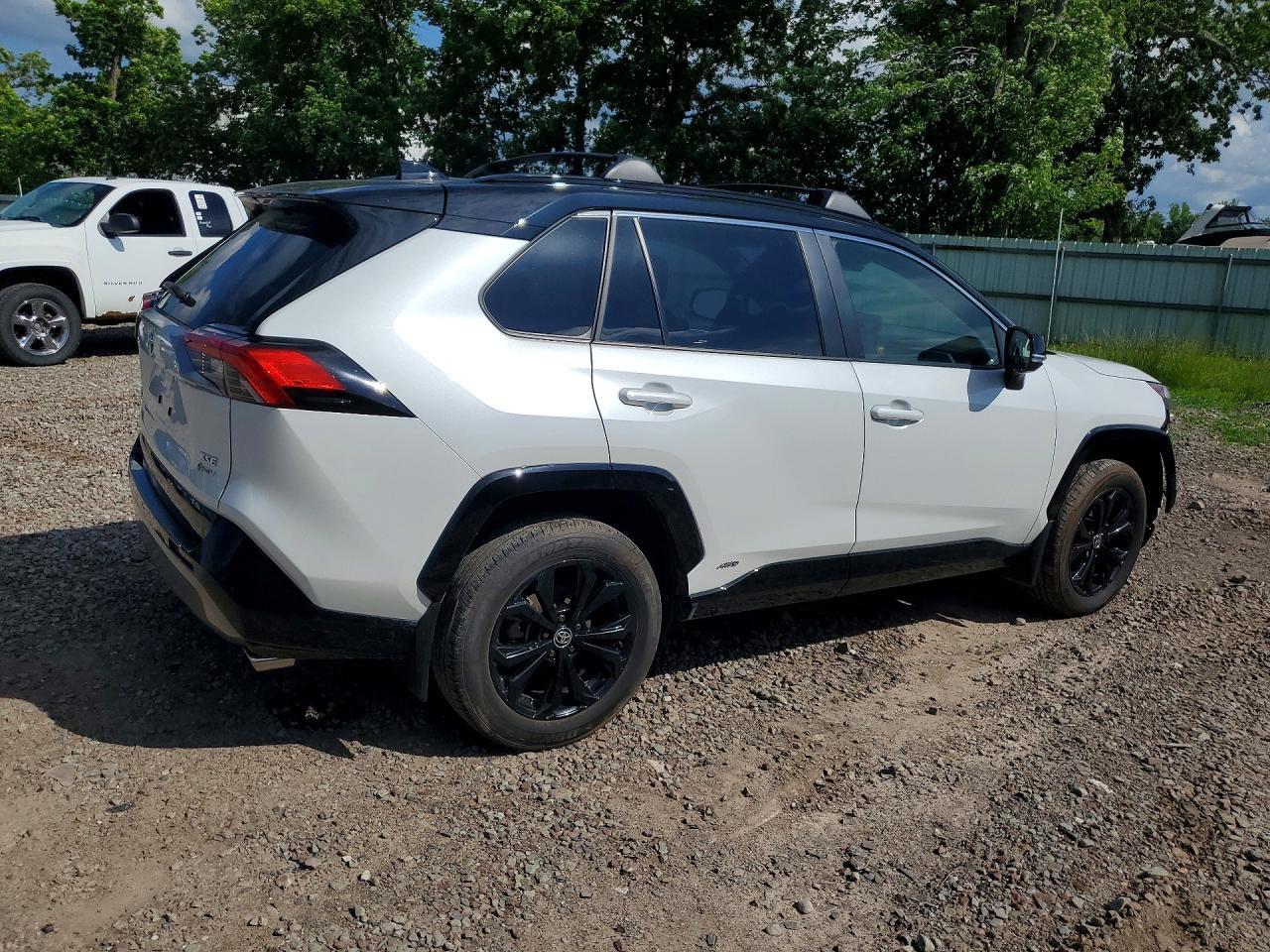 2025 Toyota Rav4 Xse - Image 3