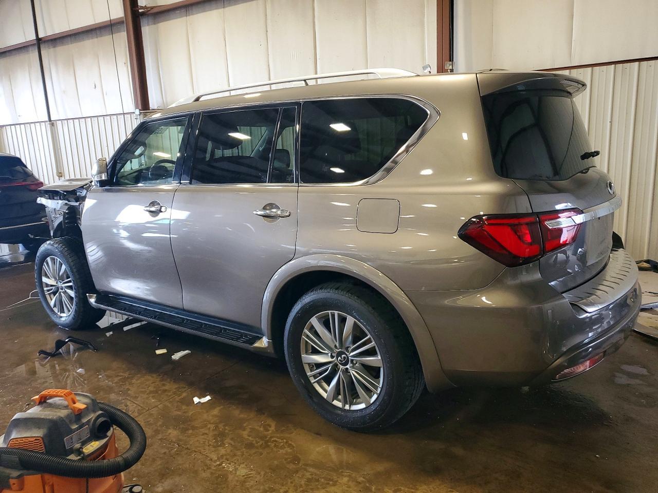 2019 Infiniti Qx80 Luxe - Image 2