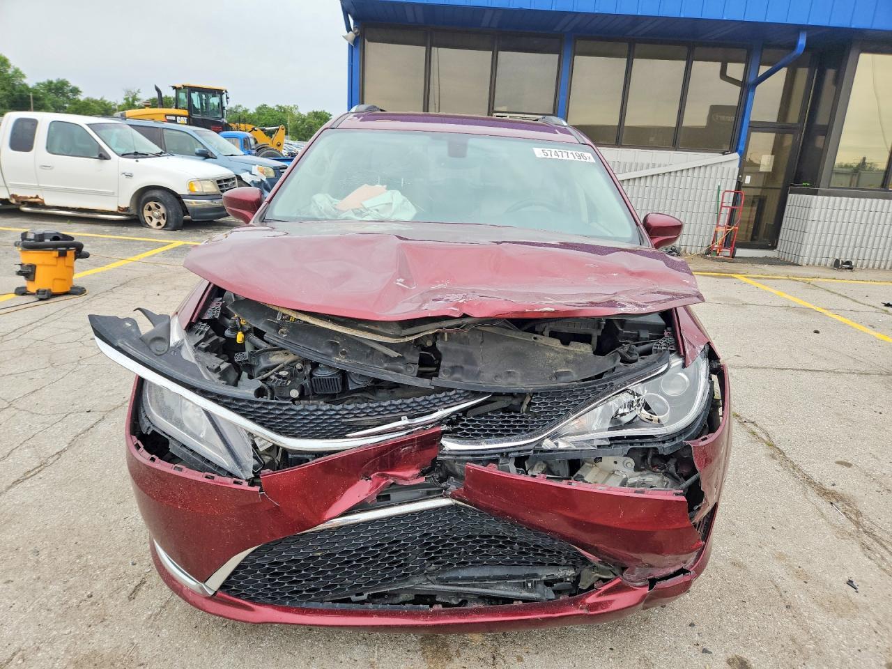 2017 Chrysler Pacifica Touring L Plus - Фото 5