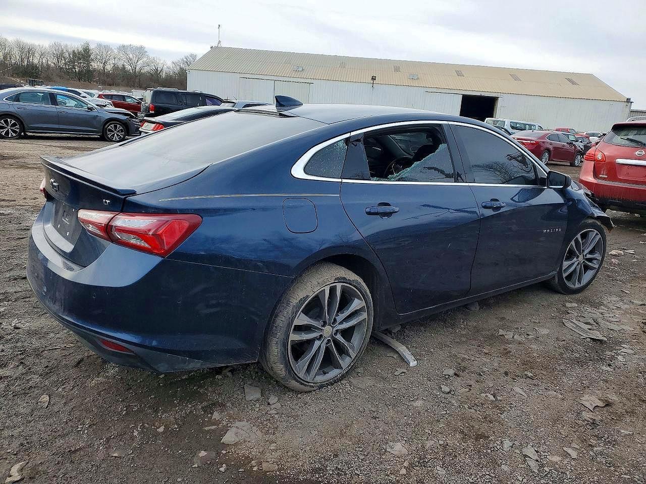 2020 Chevrolet Malibu Lt - Image 3