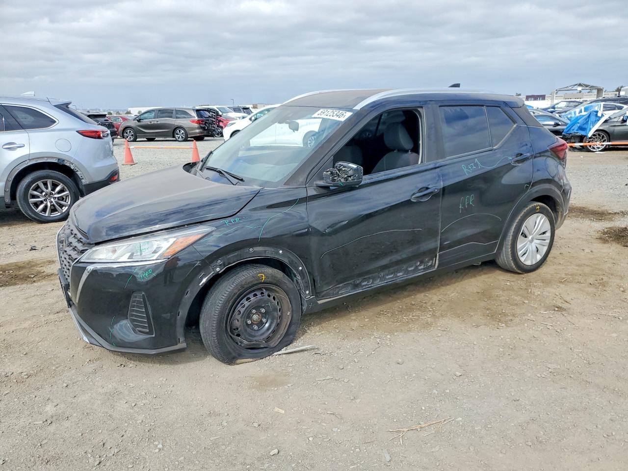 2021 Nissan Kicks Sv