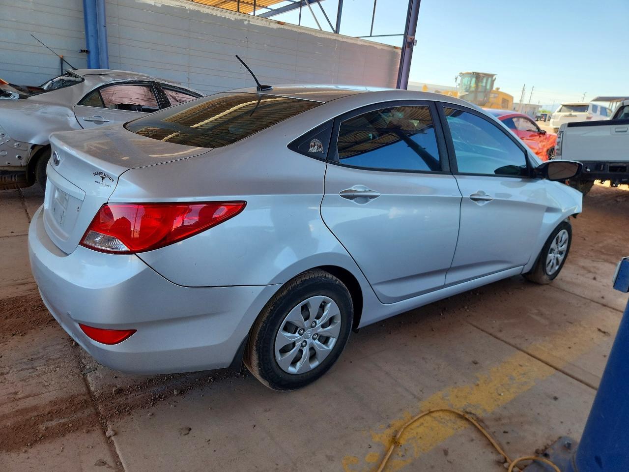 2016 Hyundai Accent Se - Фото 3