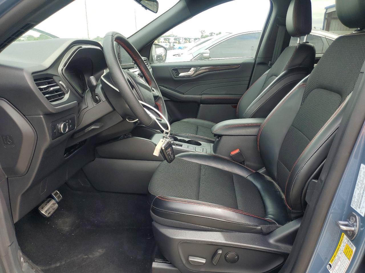 2024 Ford Escape St Line - Image 7