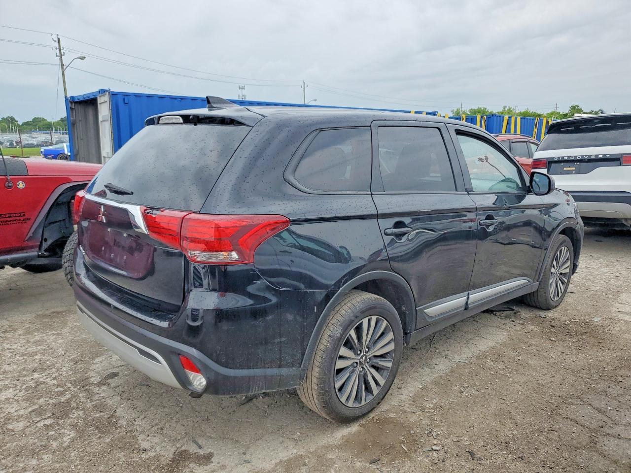 2020 Mitsubishi Outlander Es - Image 3