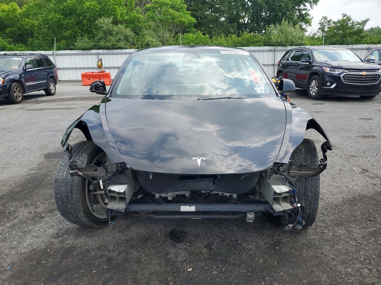 2022 Tesla Model 3 - Фото 5