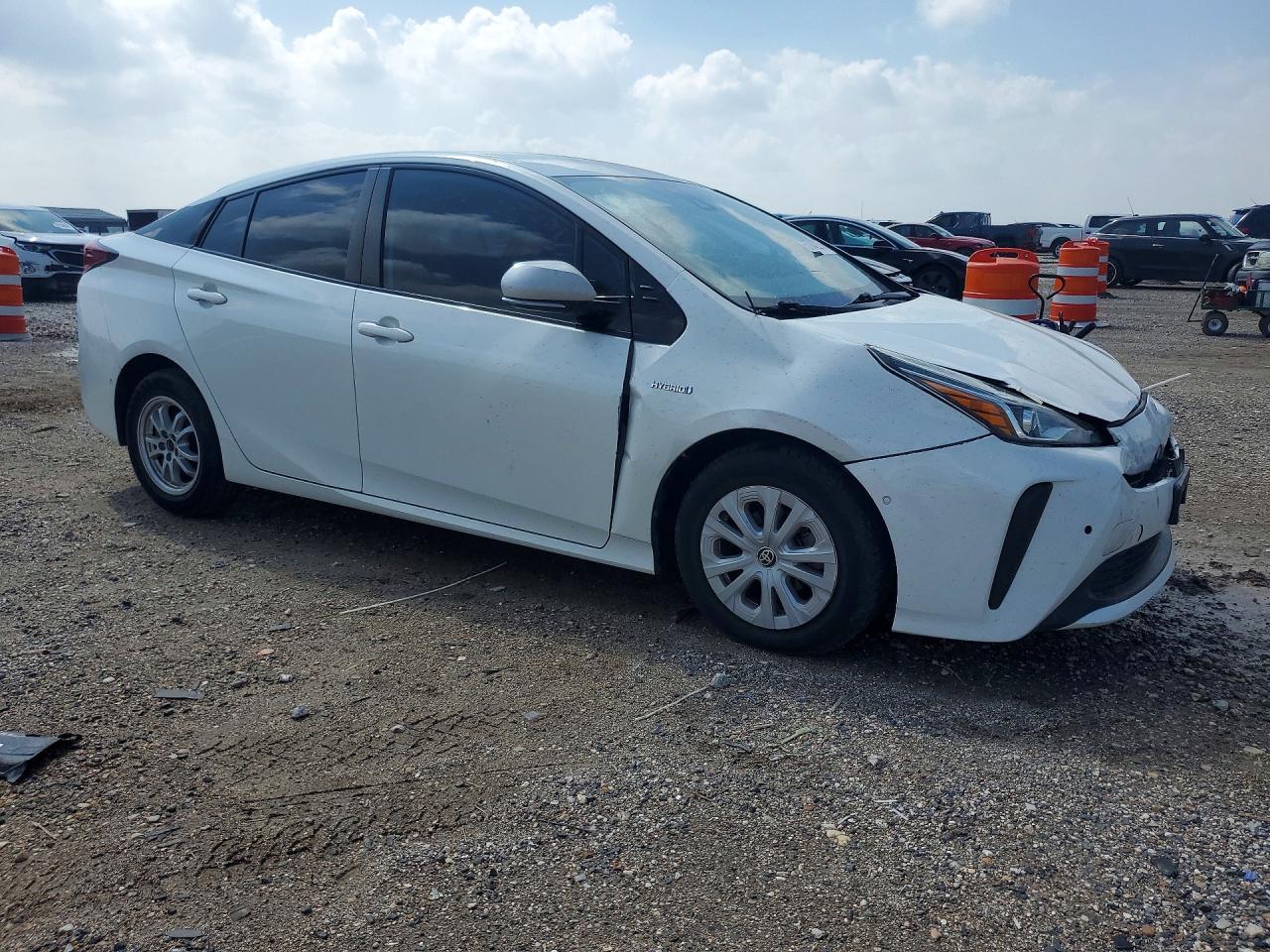2019 Toyota Prius Le - Фото 4