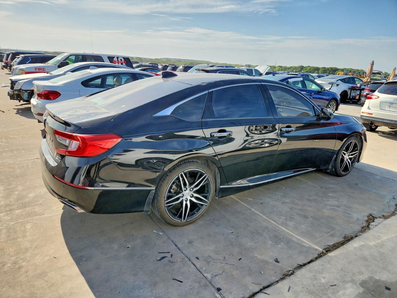 2021 Honda Accord Touring - Image 3