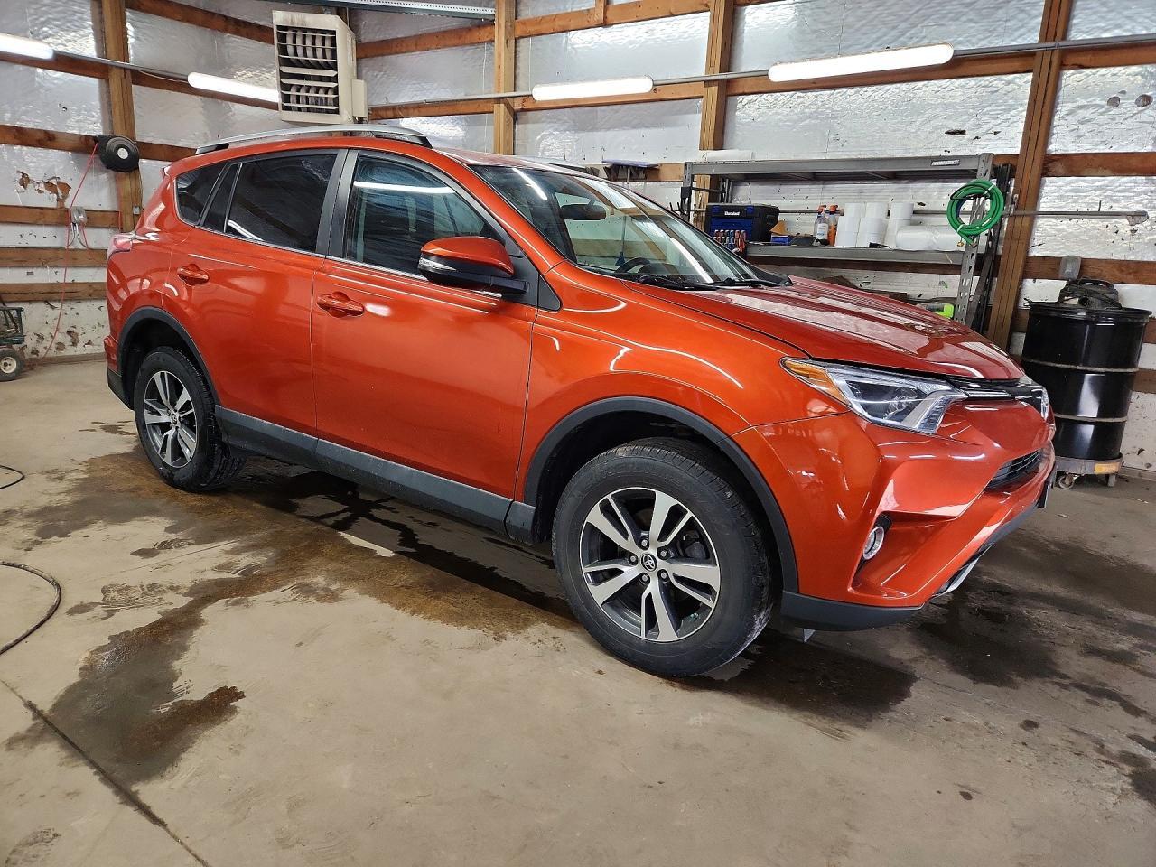 2016 Toyota Rav4 Xle - Image 4