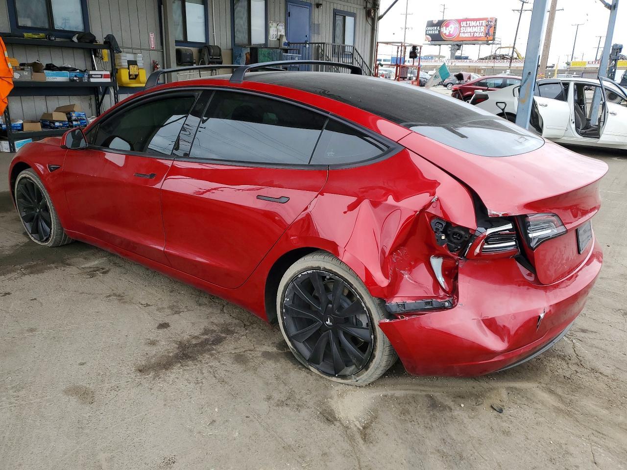 2020 Tesla Model 3 - Фото 2