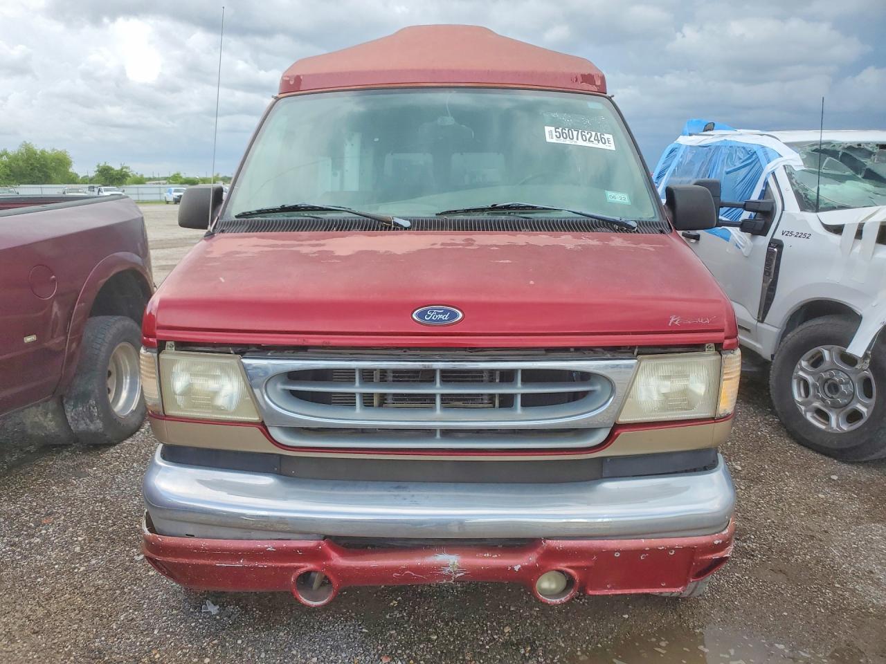 1999 Ford Econoline E250 Van - Image 5