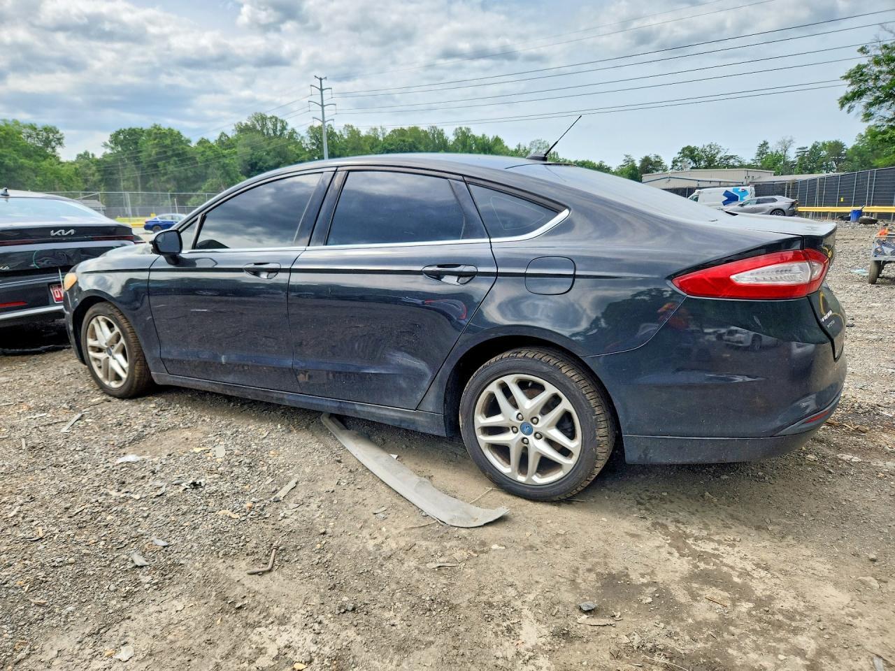 2013 Ford Fusion Se - Image 2