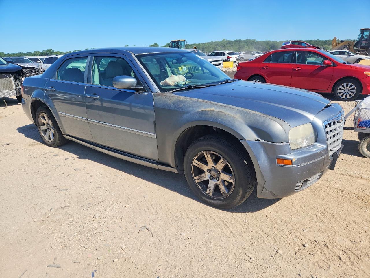 2006 Chrysler 300 Touring - Image 4