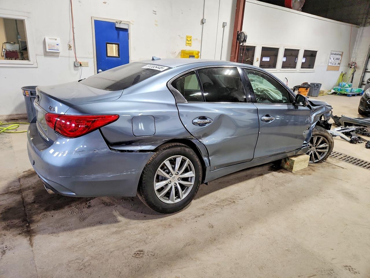 2016 Infiniti Q50 3.0T Premium - Image 3