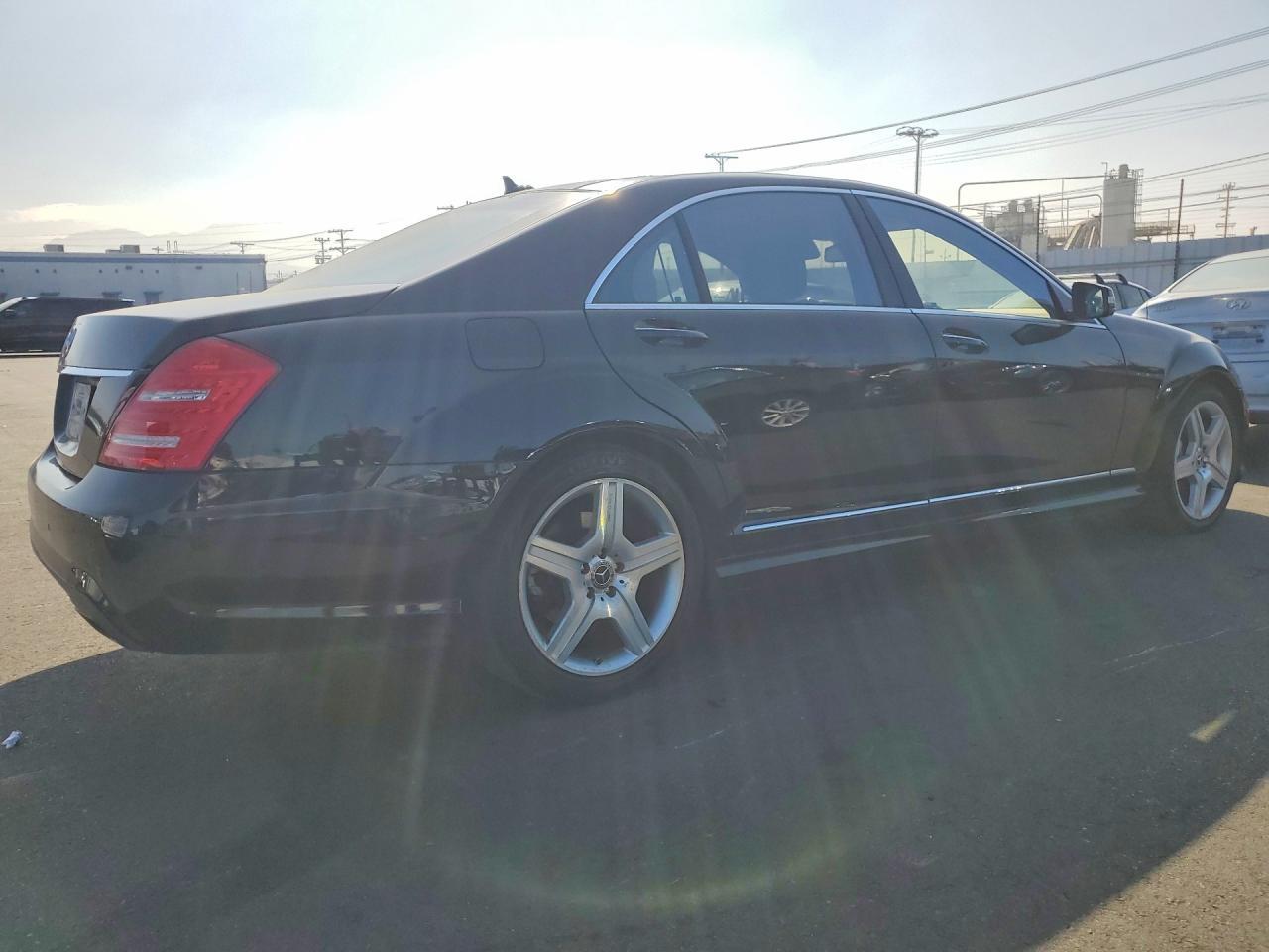 2013 Mercedes-Benz S 550 - Image 3