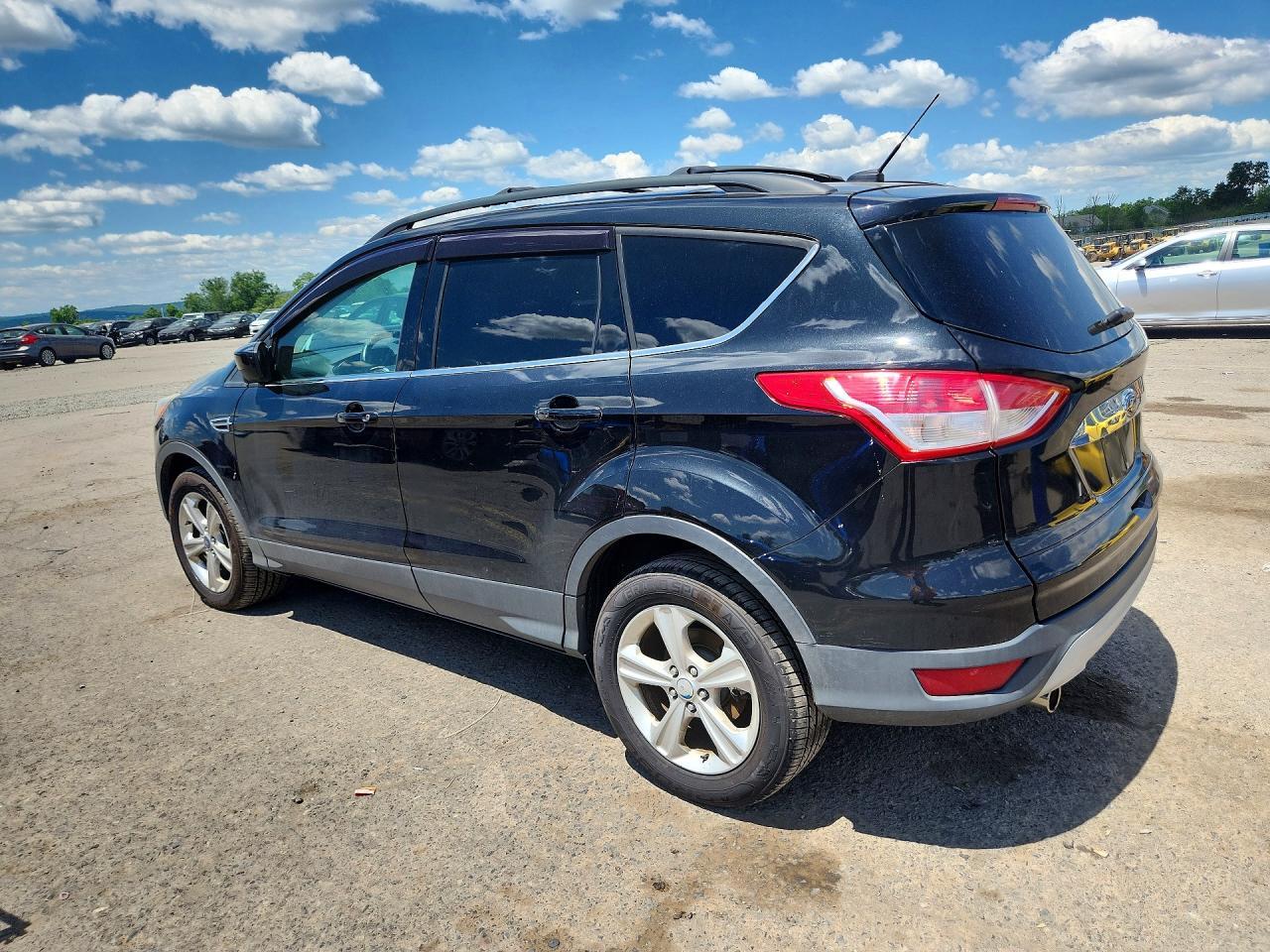 2013 Ford Escape Se - Фото 2