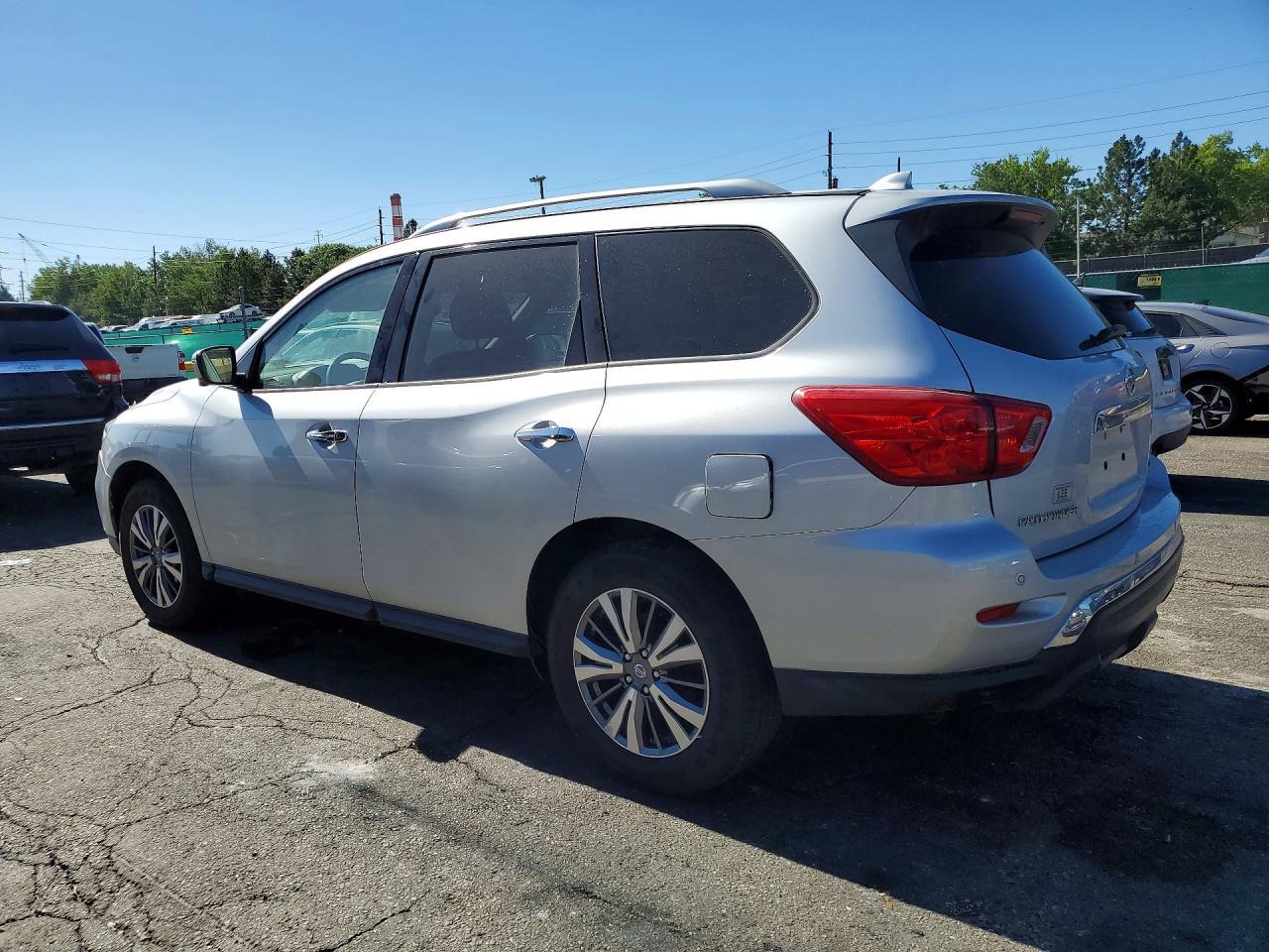2019 Nissan Pathfinder Sl - Image 2