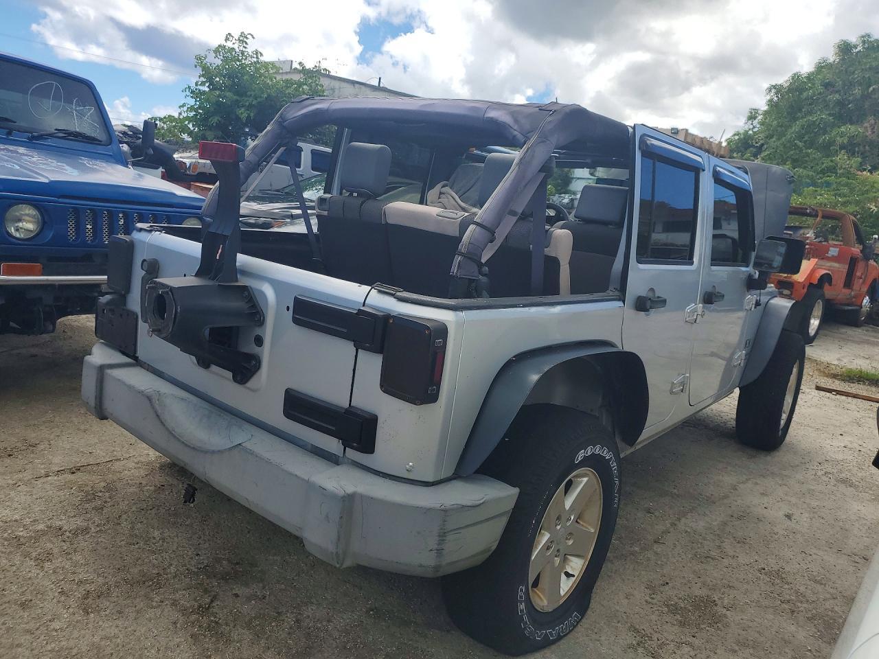 2007 Jeep Wrangler X - Image 3