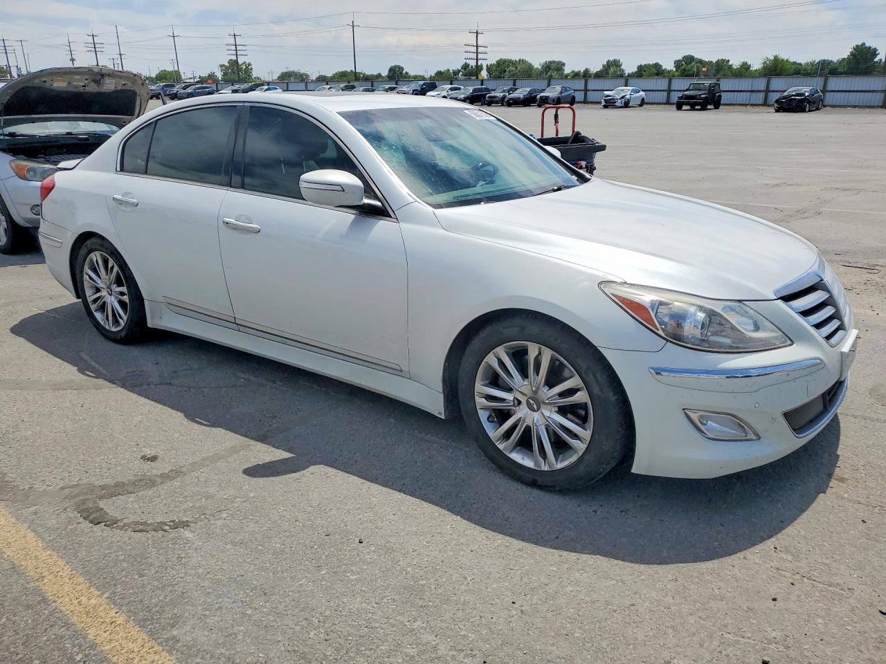 2012 Hyundai Genesis 4.6L V8 - Фото 4