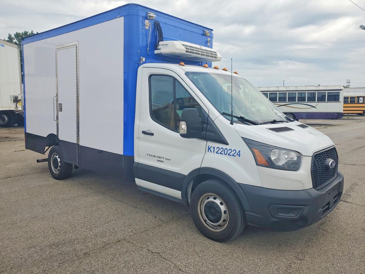 2023 Ford Transit Refrigerated Box Truck - Фото 4