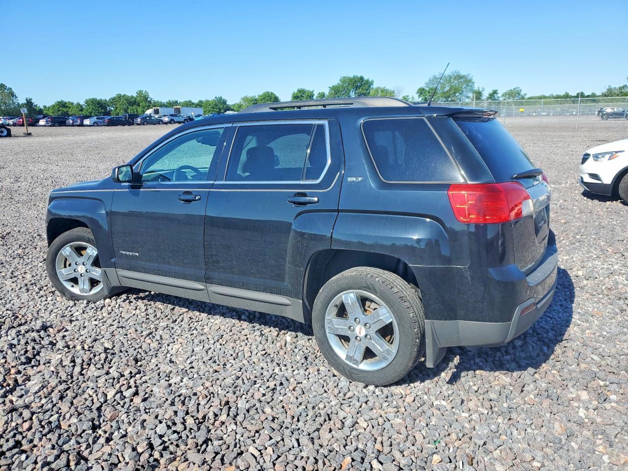 2012 GMC Terrain Slt - Image 2