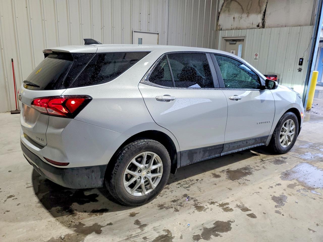 2022 Chevrolet Equinox Lt - Фото 3