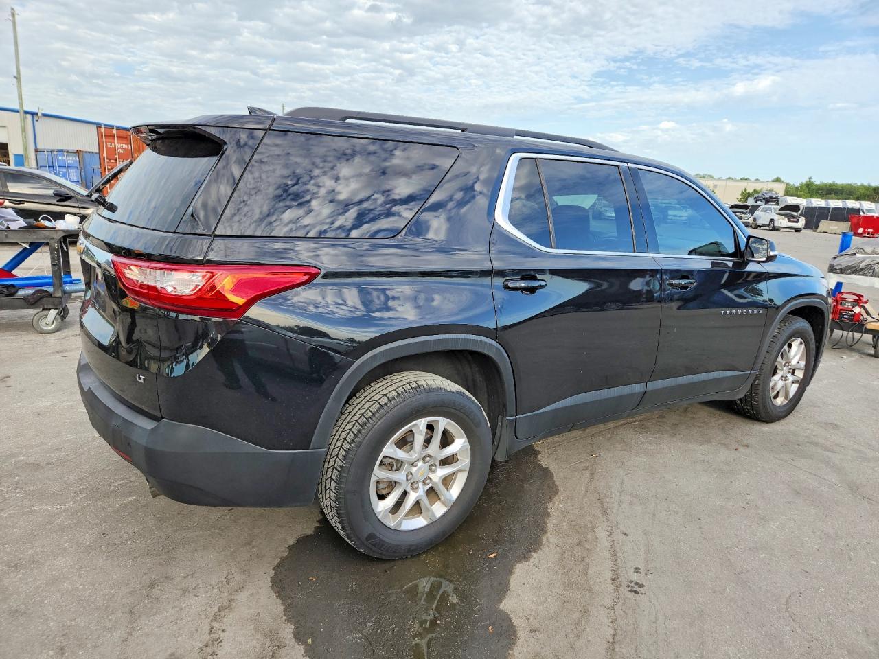 2019 Chevrolet Traverse Lt - Фото 3