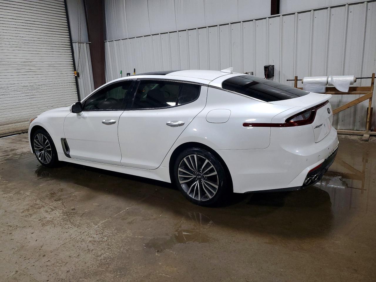 2019 Kia Stinger Premium - Фото 2