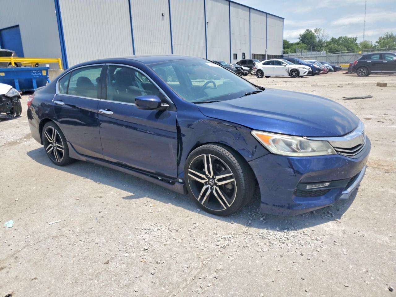 2017 Honda Accord Sport - Image 4