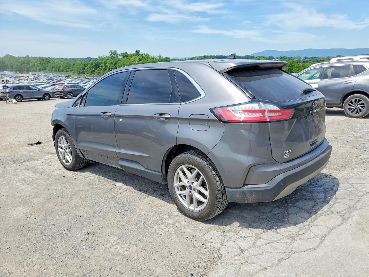 2021 Ford Edge Sel - Фото 2