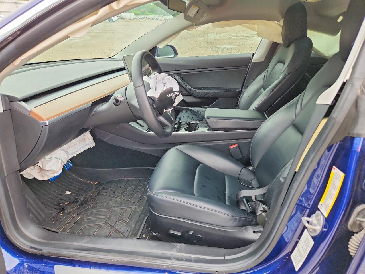 2019 Tesla Model 3 - Фото 7