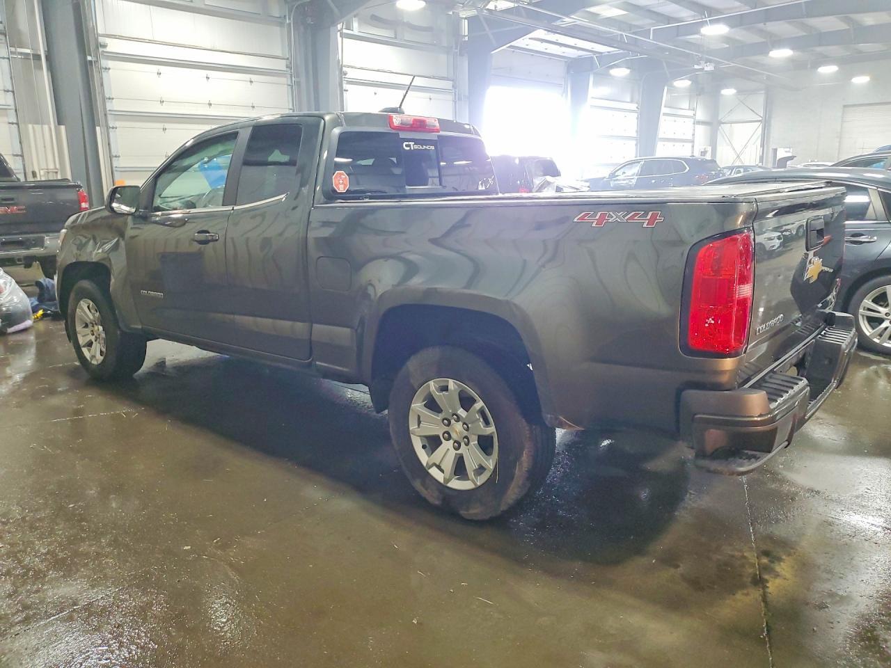 2018 Chevrolet Colorado Lt - Фото 2