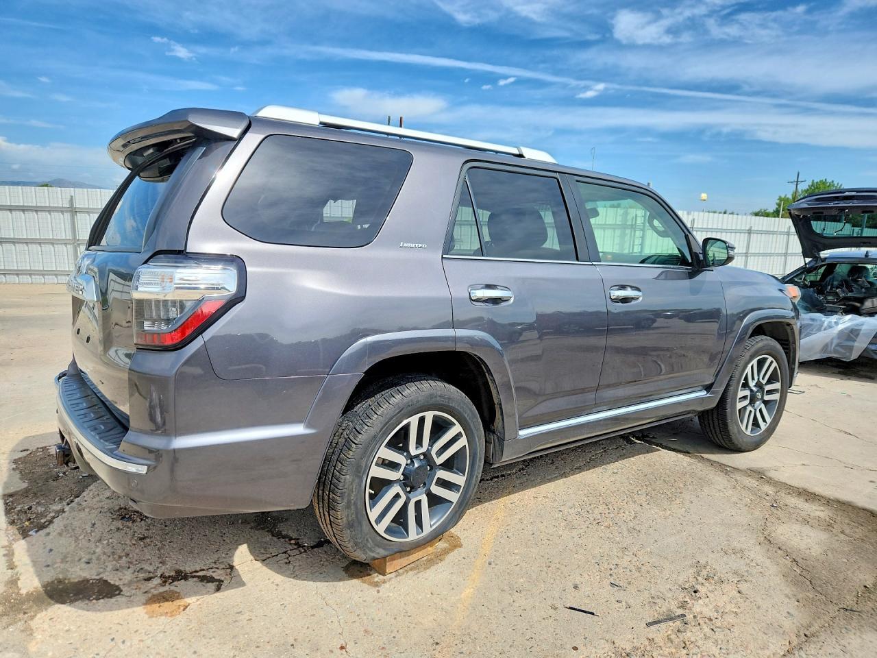 2016 Toyota 4Runner Limited - Image 3