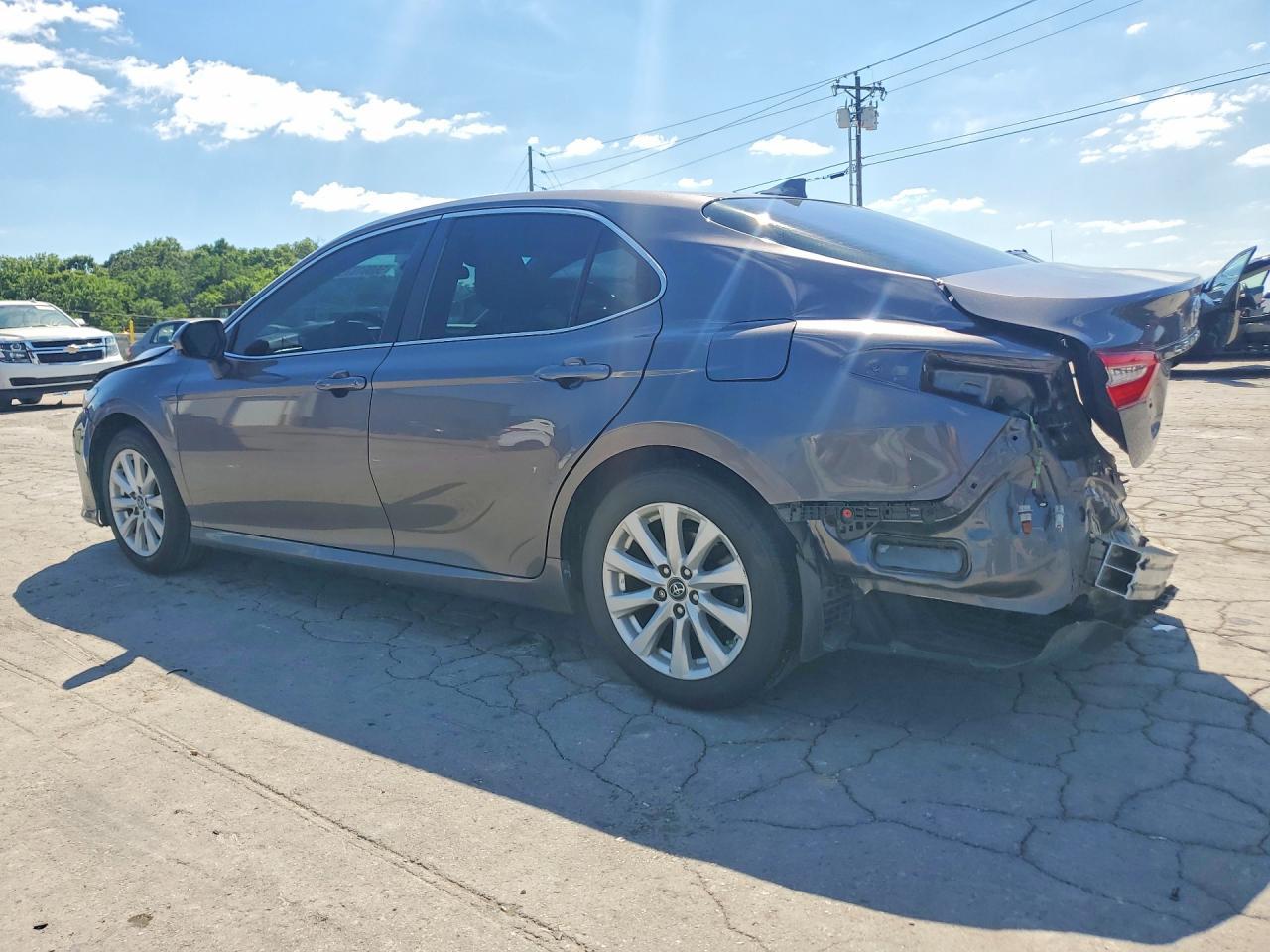 2019 Toyota Camry Le - Image 2