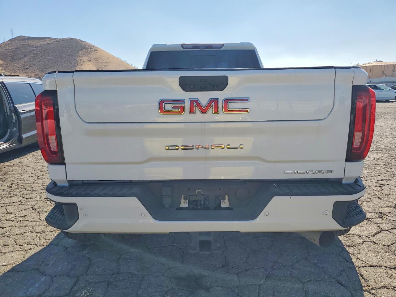 2022 GMC Sierra K3500 Denali - Фото 6