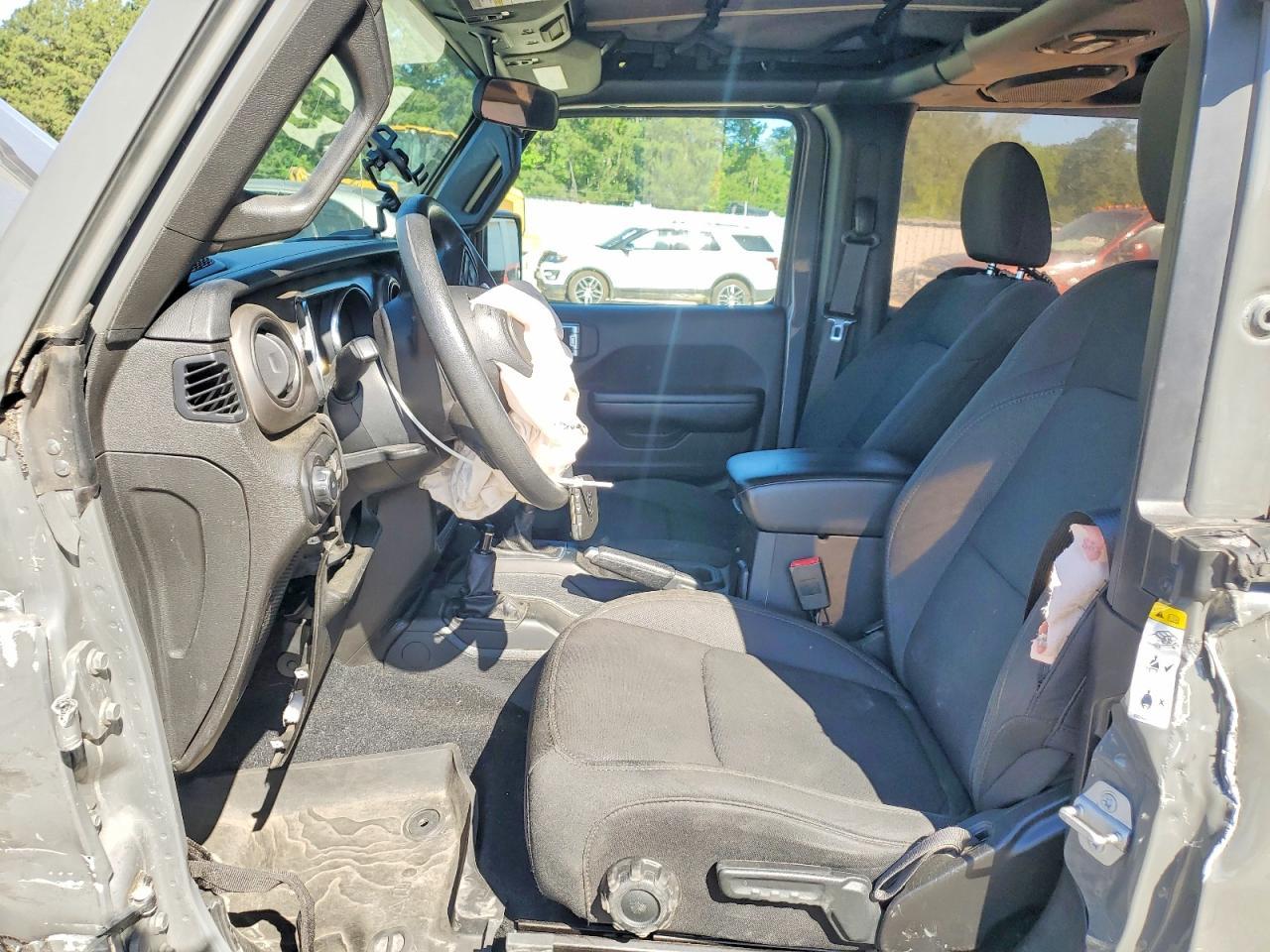 2019 Jeep Wrangler Sport - Фото 7