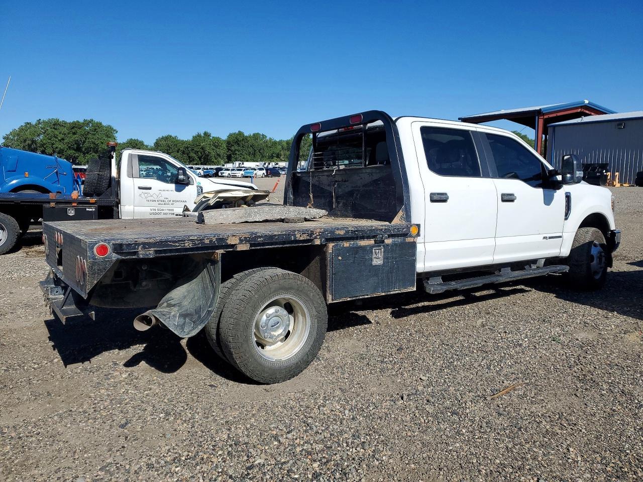 2019 Ford F350 Super Duty - Image 3
