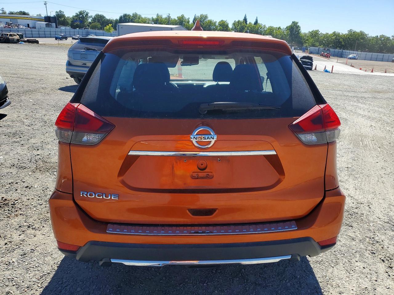 2017 Nissan Rogue S - Фото 6