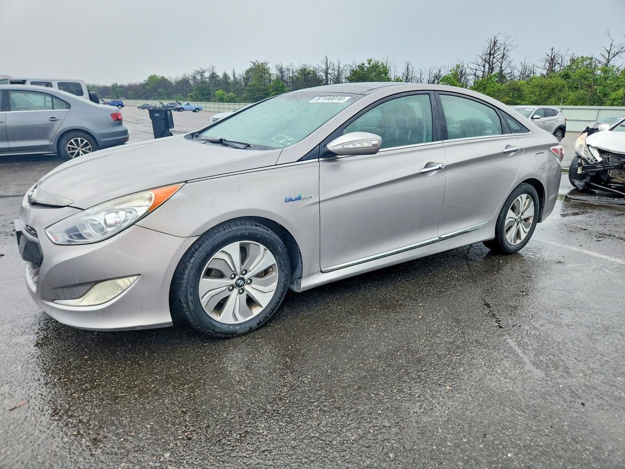 2013 Hyundai Sonata Hybrid