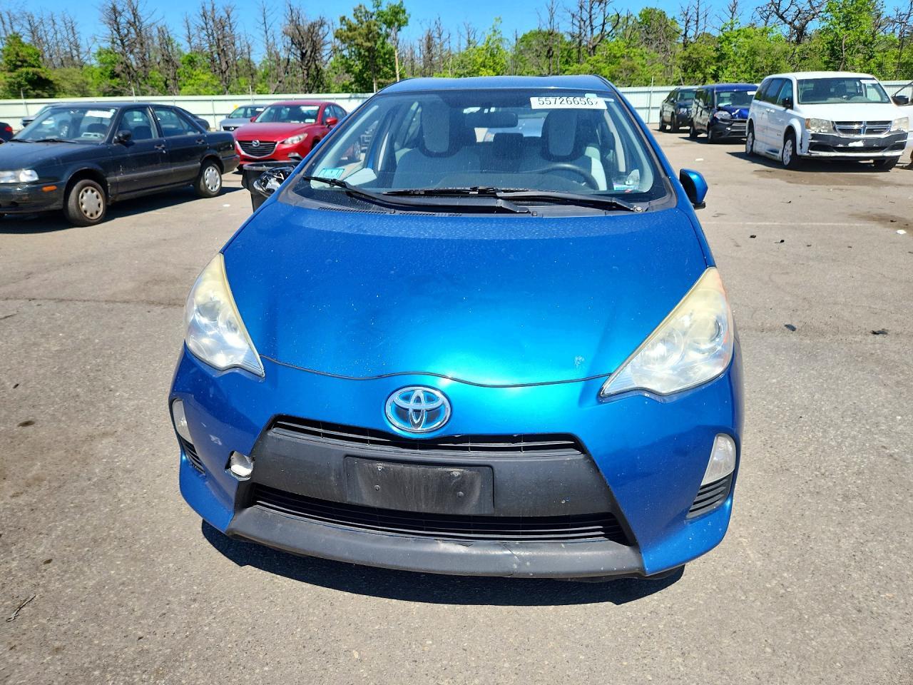 2014 Toyota Prius C One - Image 5