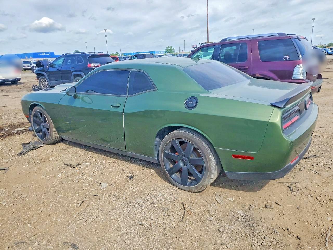 2020 Dodge Challenger R - Фото 2