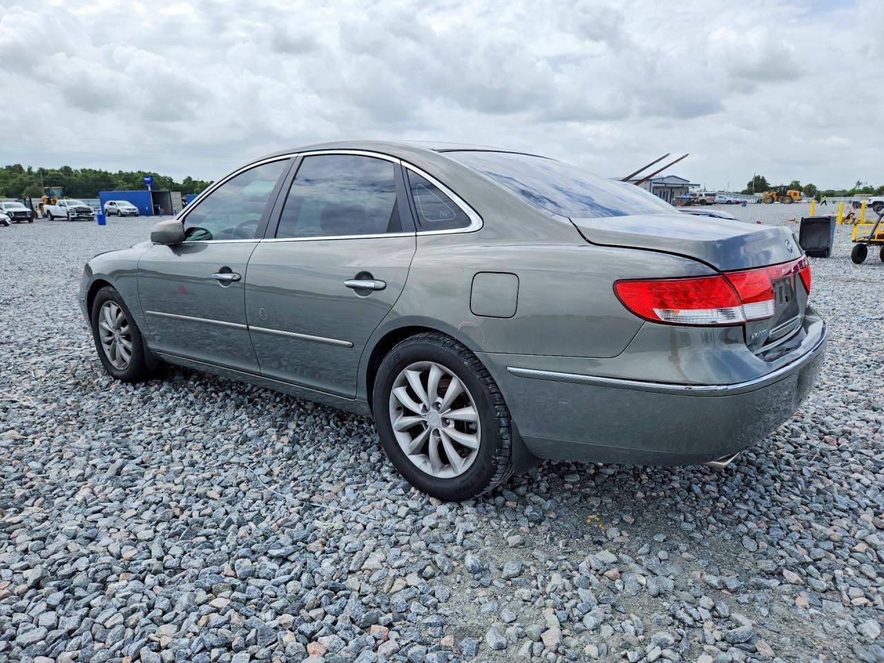 2006 Hyundai Azera Se - Image 2