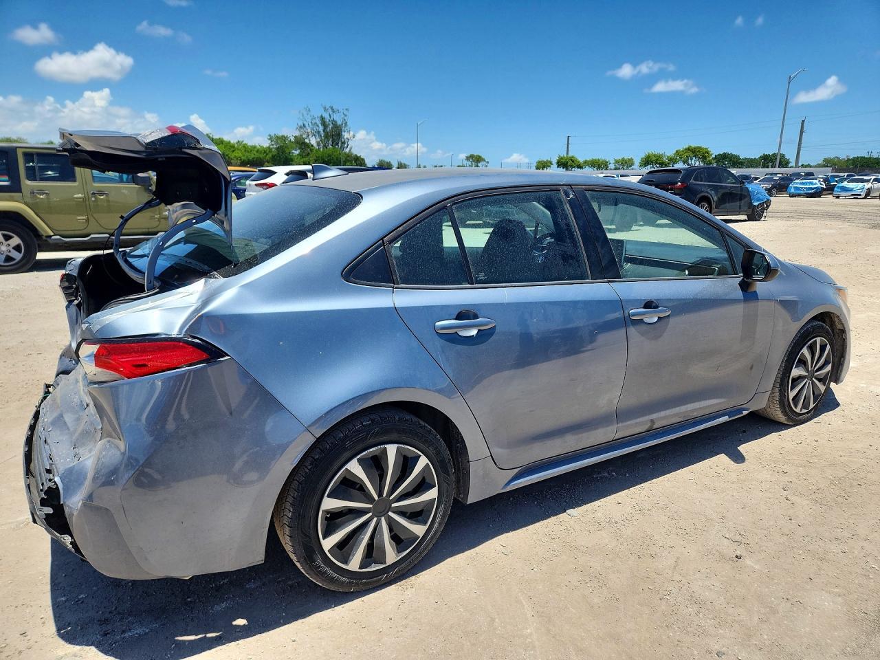 2020 Toyota Corolla Le - Фото 3