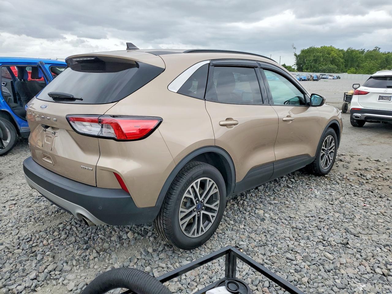 2020 Ford Escape Sel - Image 3