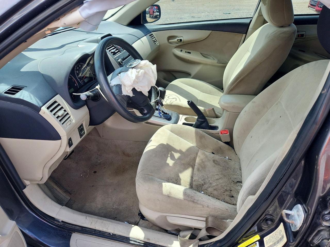 2013 Toyota Corolla L - Фото 7