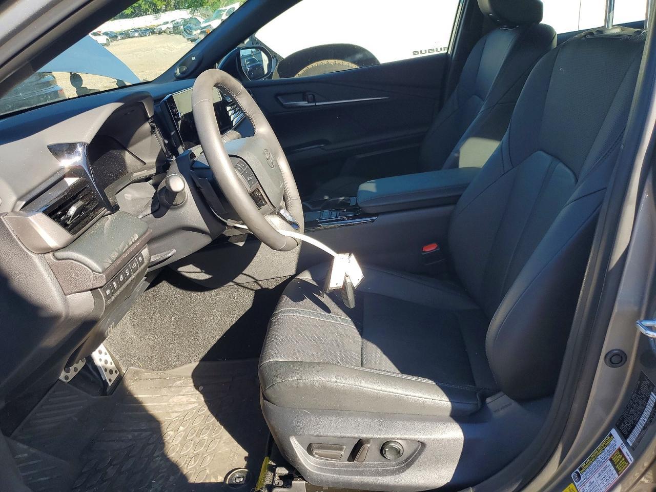 2026 Toyota Camry Xse - Image 7